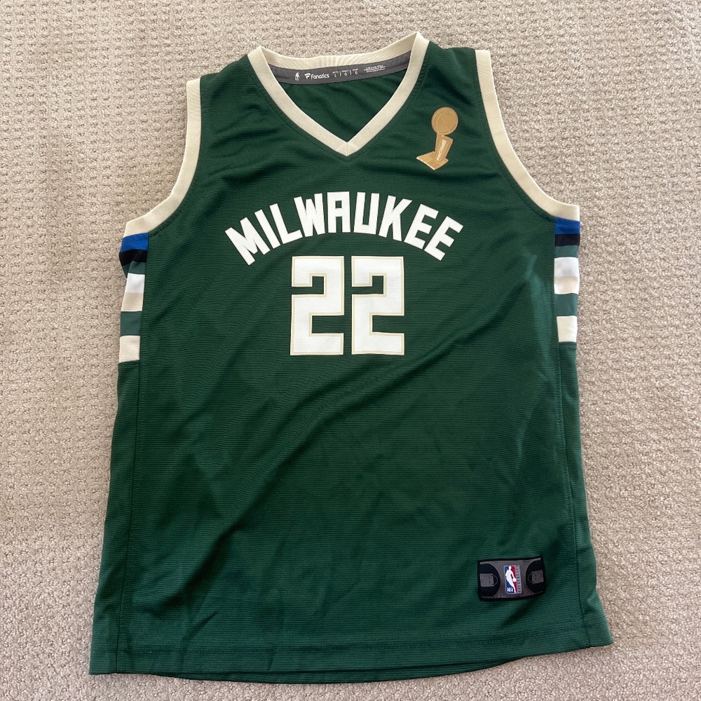 Youth Milwaukee Bucks Middleton jersey